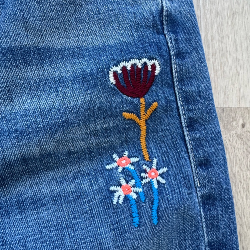 EUC MOTHER Superior Rambler Embroidered Blue Denim Jeans Size 24 - Picture 14 of 16